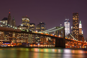Небоскребы на фоне Бруклинского моста, Манхэттен. (Код изображения: 02010)