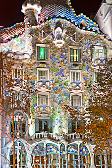 Улочки Испании. Дом Бальо в Барселоне (Каталог номер: 14097)