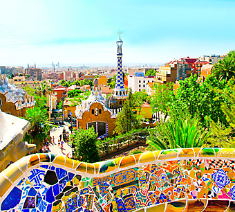 Вид на Барселону с террасы парка Гуэль. (Код изображения: 15041)