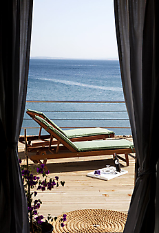 Окно с видом на море (Каталог номер: 15053)