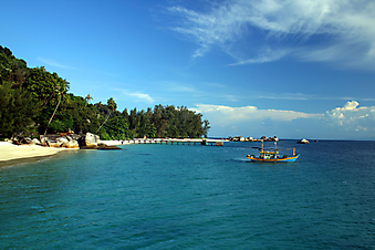 Тропический остров, Малайзия. (Код изображения: 05040)