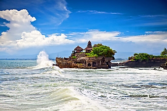 Храм на острове, Бали (Каталог номер: 05141)